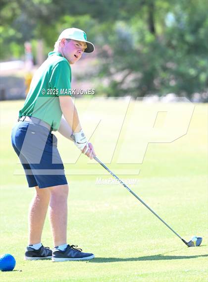 Thumbnail 3 in AIA Division III Championship photogallery.