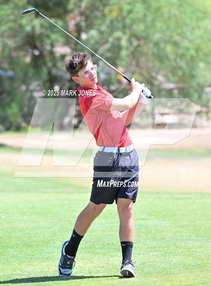 Thumbnail 3 in AIA Division III Championship photogallery.