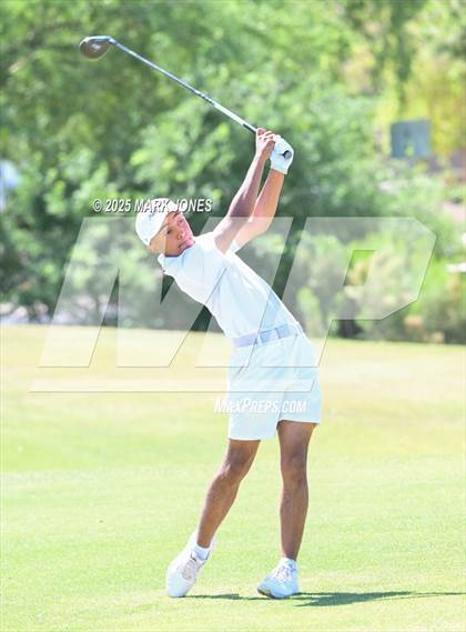 Thumbnail 2 in AIA Division III Championship photogallery.
