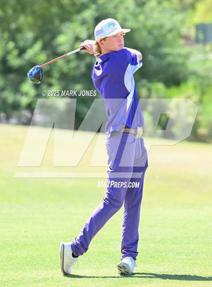 Thumbnail 3 in AIA Division III Championship photogallery.