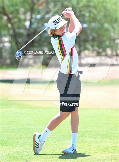 Thumbnail 2 in AIA Division III Championship photogallery.