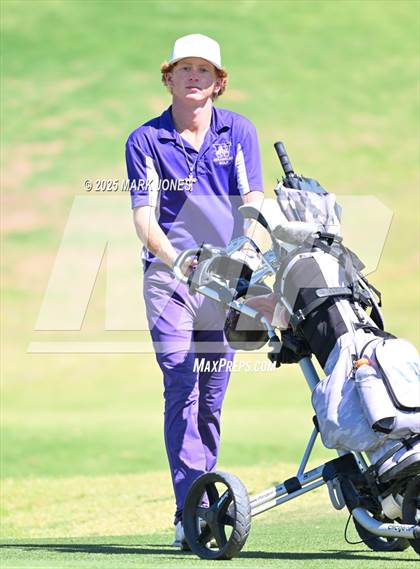 Thumbnail 2 in AIA Division III Championship photogallery.