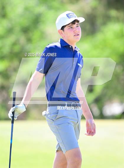 Thumbnail 2 in AIA Division III Championship photogallery.