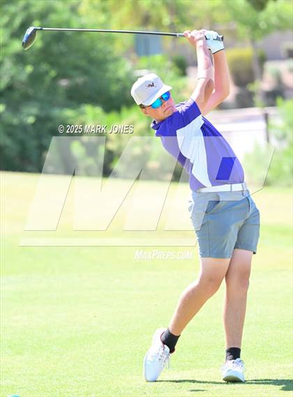 Thumbnail 3 in AIA Division III Championship photogallery.
