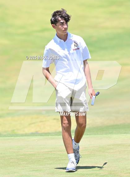 Thumbnail 1 in AIA Division III Championship photogallery.