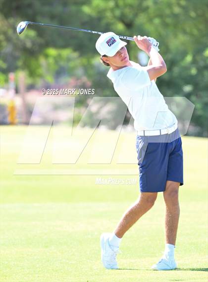 Thumbnail 3 in AIA Division III Championship photogallery.
