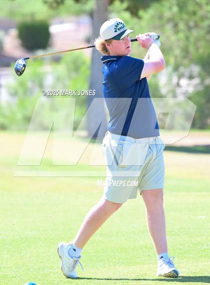 Thumbnail 1 in AIA Division III Championship photogallery.