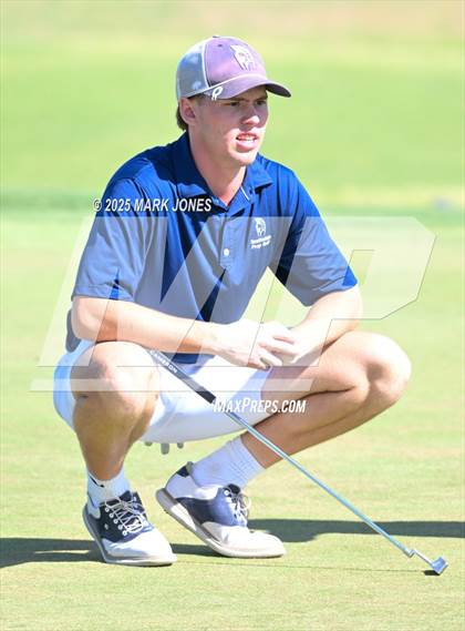 Thumbnail 3 in AIA Division III Championship photogallery.