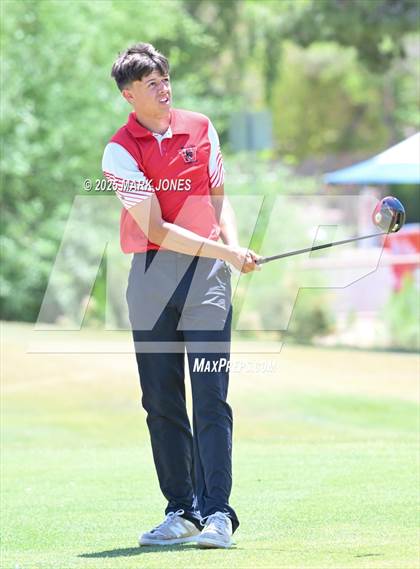 Thumbnail 2 in AIA Division III Championship photogallery.