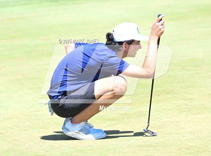 Thumbnail 2 in AIA Division III Championship photogallery.