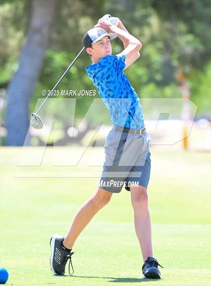 Thumbnail 2 in AIA Division III Championship photogallery.