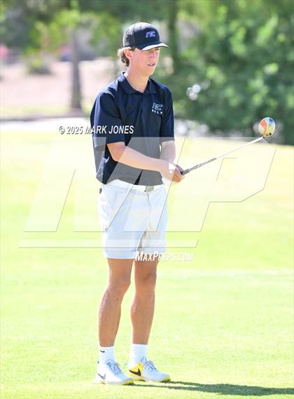 Thumbnail 2 in AIA Division III Championship photogallery.