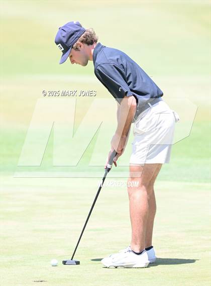 Thumbnail 2 in AIA Division III Championship photogallery.