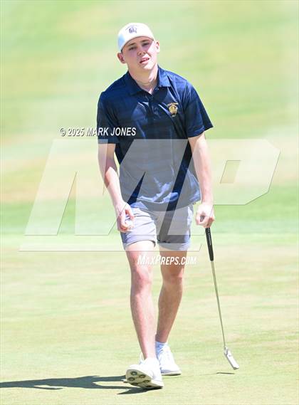 Thumbnail 3 in AIA Division III Championship photogallery.