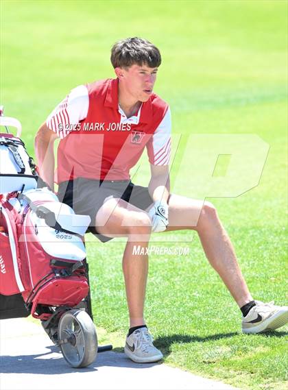 Thumbnail 2 in AIA Division III Championship photogallery.