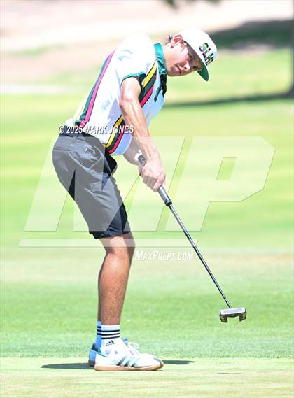 Thumbnail 3 in AIA Division III Championship photogallery.