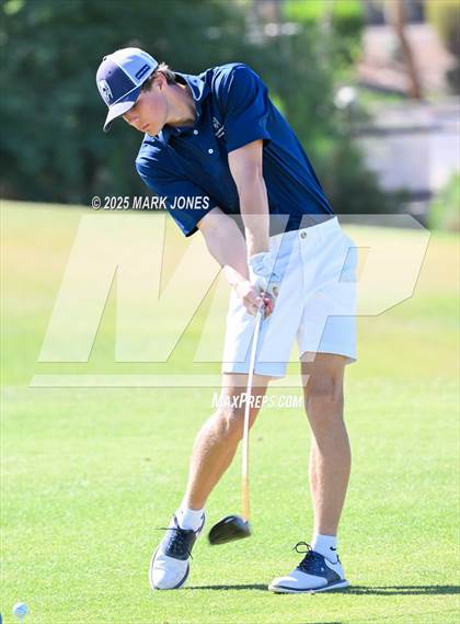 Thumbnail 1 in AIA Division III Championship photogallery.