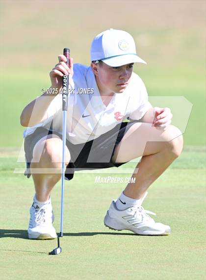 Thumbnail 1 in AIA Division III Championship photogallery.
