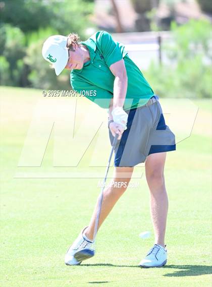 Thumbnail 1 in AIA Division III Championship photogallery.
