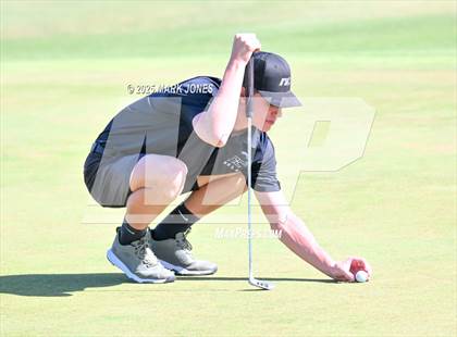 Thumbnail 2 in AIA Division III Championship photogallery.