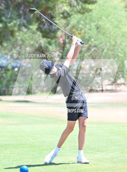 Thumbnail 3 in AIA Division III Championship photogallery.