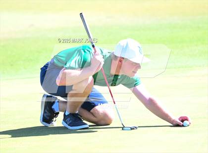 Thumbnail 1 in AIA Division III Championship photogallery.