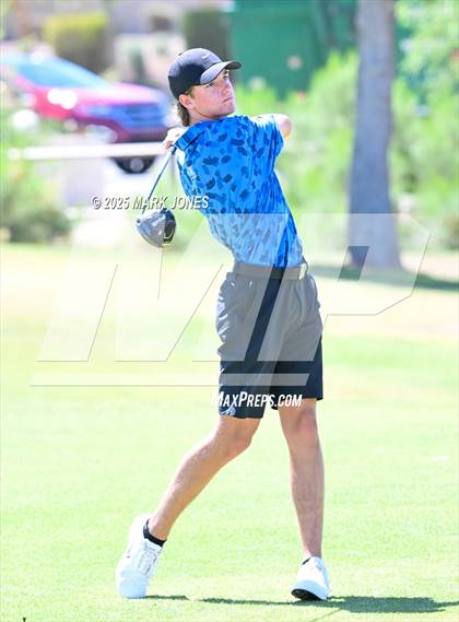 Thumbnail 3 in AIA Division III Championship photogallery.
