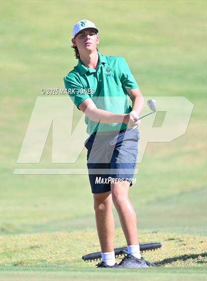 Thumbnail 3 in AIA Division III Championship photogallery.
