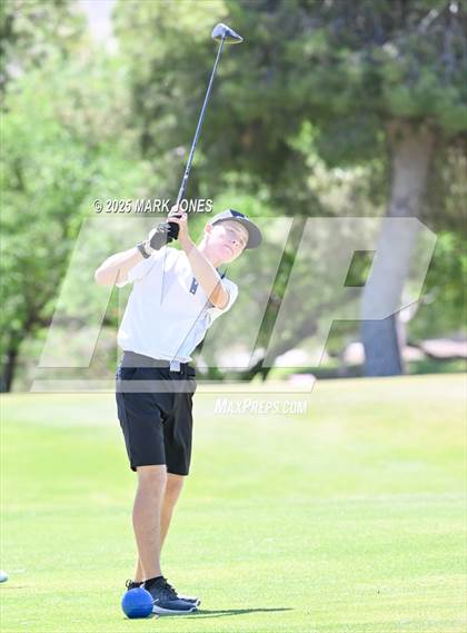 Thumbnail 2 in AIA Division III Championship photogallery.