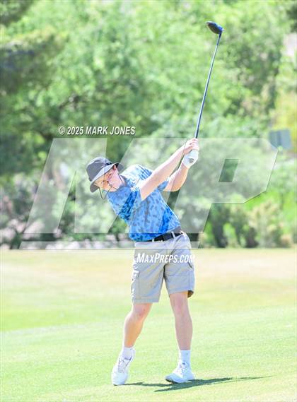 Thumbnail 1 in AIA Division III Championship photogallery.