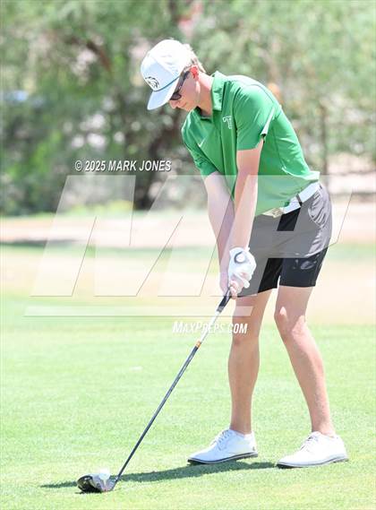 Thumbnail 1 in AIA Division III Championship photogallery.
