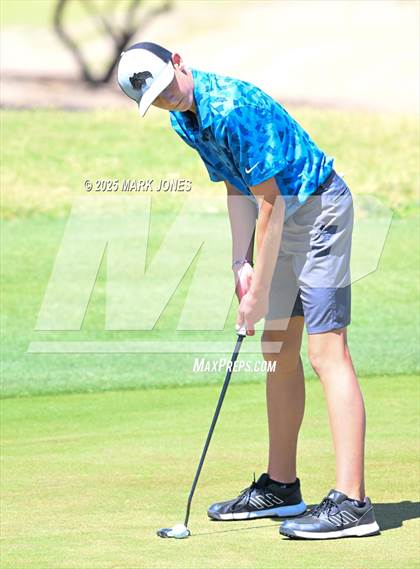 Thumbnail 1 in AIA Division III Championship photogallery.