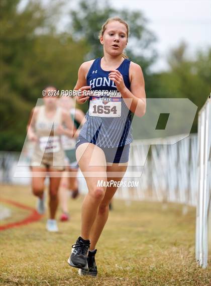 Thumbnail 3 in UIL Cross Country 3A Finals (3200m) photogallery.