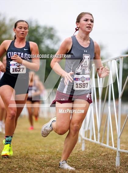 Thumbnail 1 in UIL Cross Country 3A Finals (3200m) photogallery.