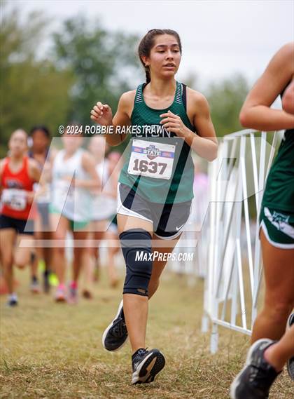 Thumbnail 3 in UIL Cross Country 3A Finals (3200m) photogallery.
