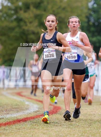 Thumbnail 3 in UIL Cross Country 3A Finals (3200m) photogallery.