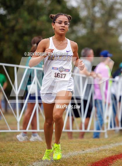 Thumbnail 2 in UIL Cross Country 3A Finals (3200m) photogallery.