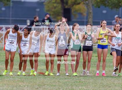 Thumbnail 3 in UIL Cross Country 3A Finals (3200m) photogallery.