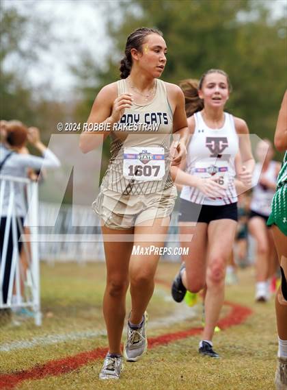 Thumbnail 2 in UIL Cross Country 3A Finals (3200m) photogallery.