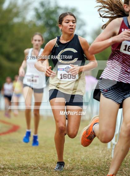 Thumbnail 1 in UIL Cross Country 3A Finals (3200m) photogallery.