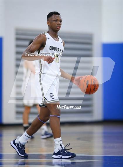 Thumbnail 3 in Stoney Creek vs. Utica (MHSAA District Playoff) photogallery.