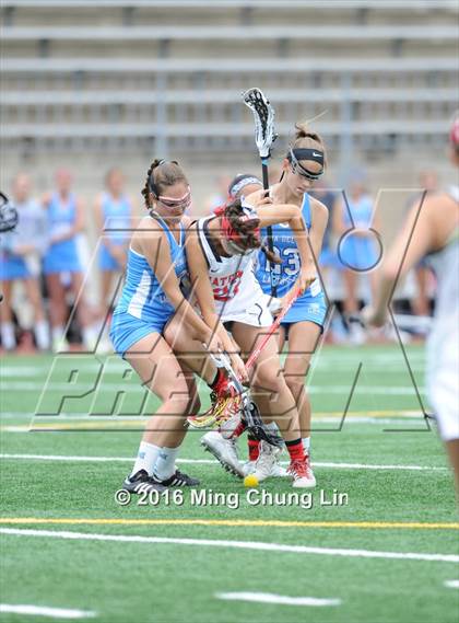 Thumbnail 2 in Corona del Mar vs. Mater Dei (CIF Semifinal) photogallery.