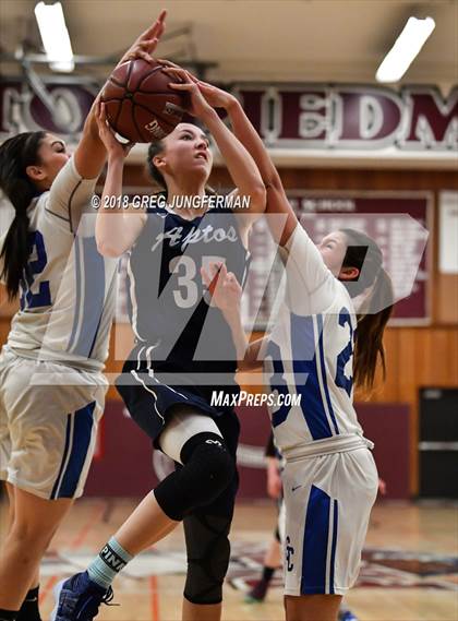 Thumbnail 3 in Aptos vs. South San Francisco (CIF CCS D3 Final) photogallery.