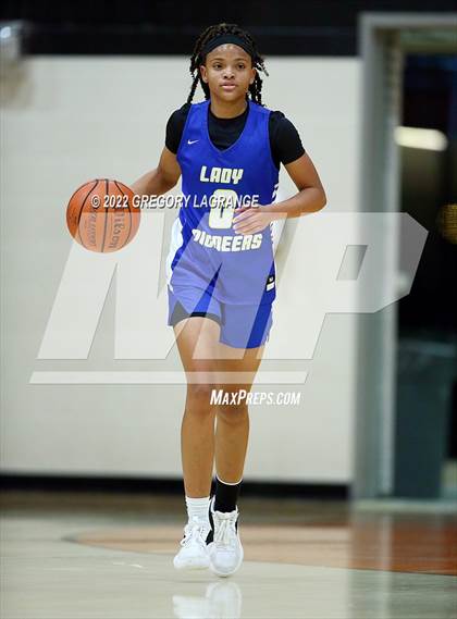 Thumbnail 1 in Boswell vs Haltom photogallery.