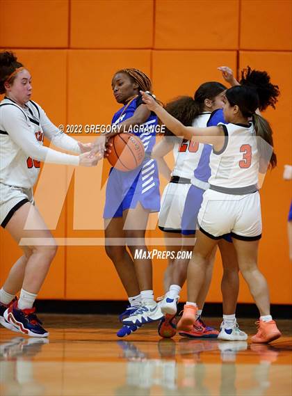 Thumbnail 2 in Boswell vs Haltom photogallery.