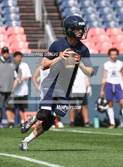 Thumbnail 2 in Mesa Ridge vs. Columbine (Denver Broncos 7-on-7) photogallery.