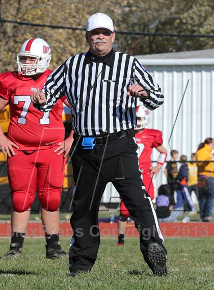 Thumbnail 3 in Carlyle @ Staunton (IHSA 2A Second Round Playoff) photogallery.