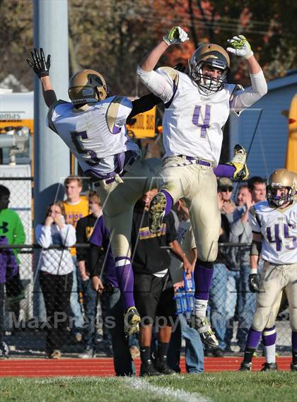 Thumbnail 1 in Carlyle @ Staunton (IHSA 2A Second Round Playoff) photogallery.