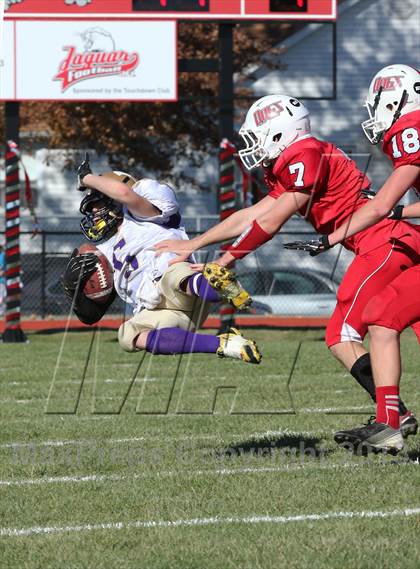 Thumbnail 3 in Carlyle @ Staunton (IHSA 2A Second Round Playoff) photogallery.
