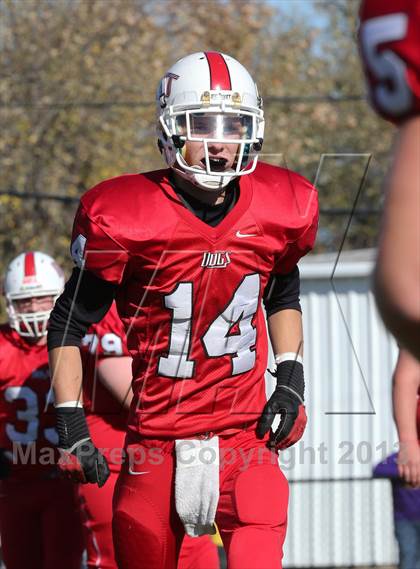 Thumbnail 3 in Carlyle @ Staunton (IHSA 2A Second Round Playoff) photogallery.